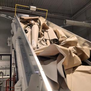 Innovative Fördertechnik: Gleitgurtförderer, Kettenbandförderer, Kastenband und Muldenband
